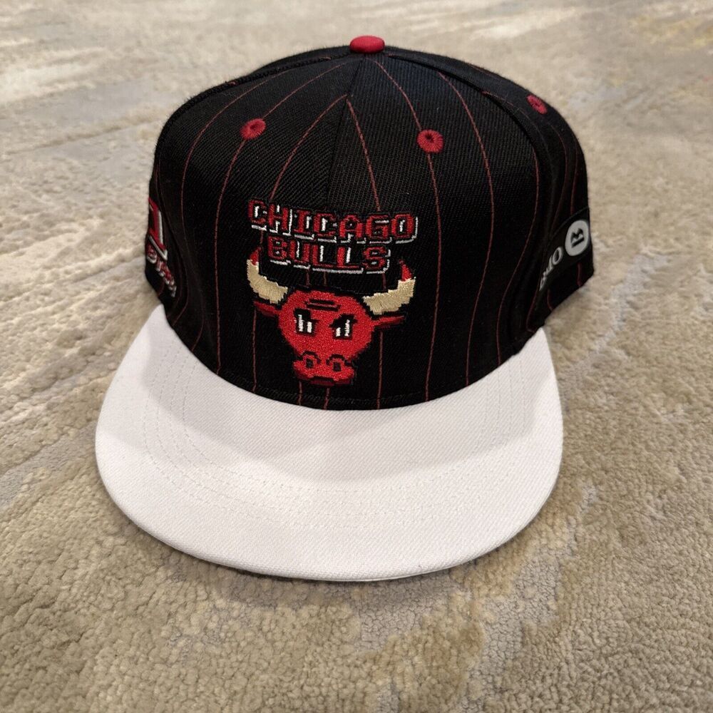 MR. TOMONOSHI BULLS VS. CELTICS CITY EDITION NIGHT hat giveaway rare